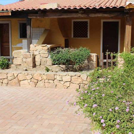 Casa Di Lu' - Bilocale Con Giardino - Porto Pollo Daire Dış mekan fotoğraf