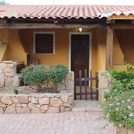 Casa Di Lu' - Bilocale Con Giardino - Porto Pollo Daire Dış mekan fotoğraf