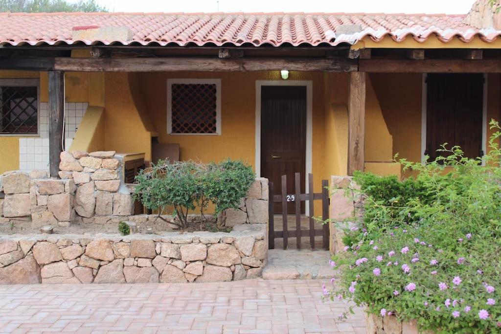 Casa Di Lu' - Bilocale Con Giardino - Porto Pollo Daire Dış mekan fotoğraf